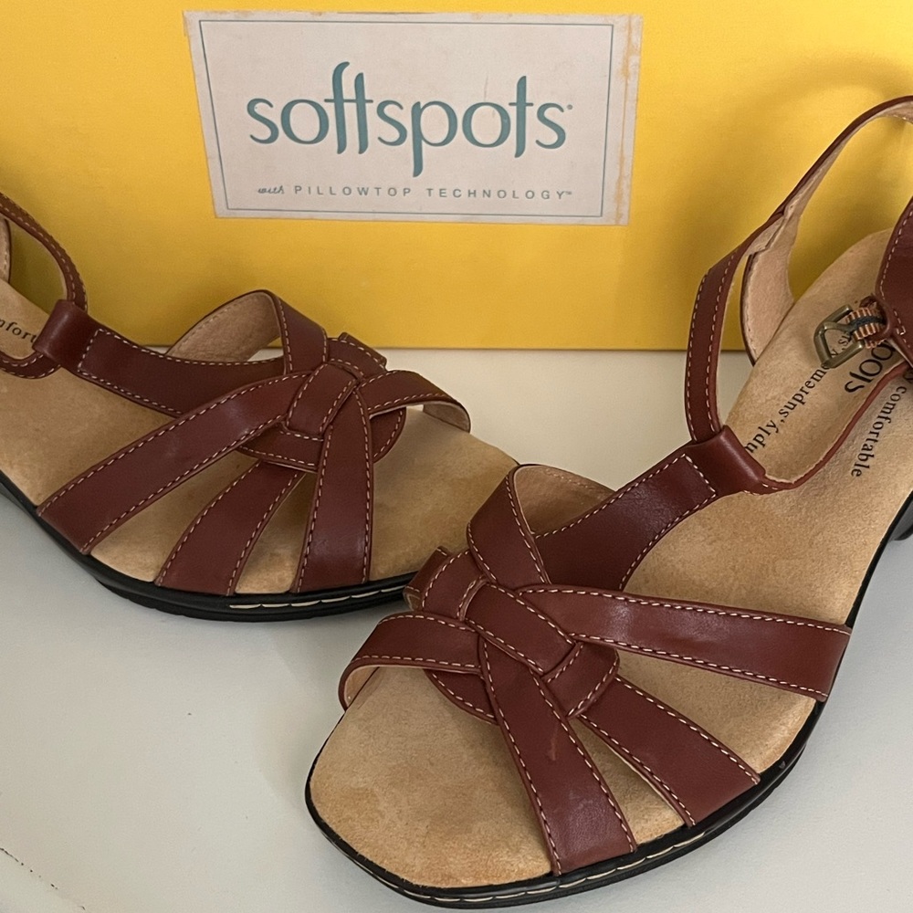 SOFTSPOTS SANDALS